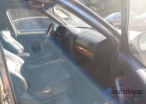 2003 Infiniti Qx4 Luxury z USA, uszkodzony, nr VIN JNRDR09Y13W304911